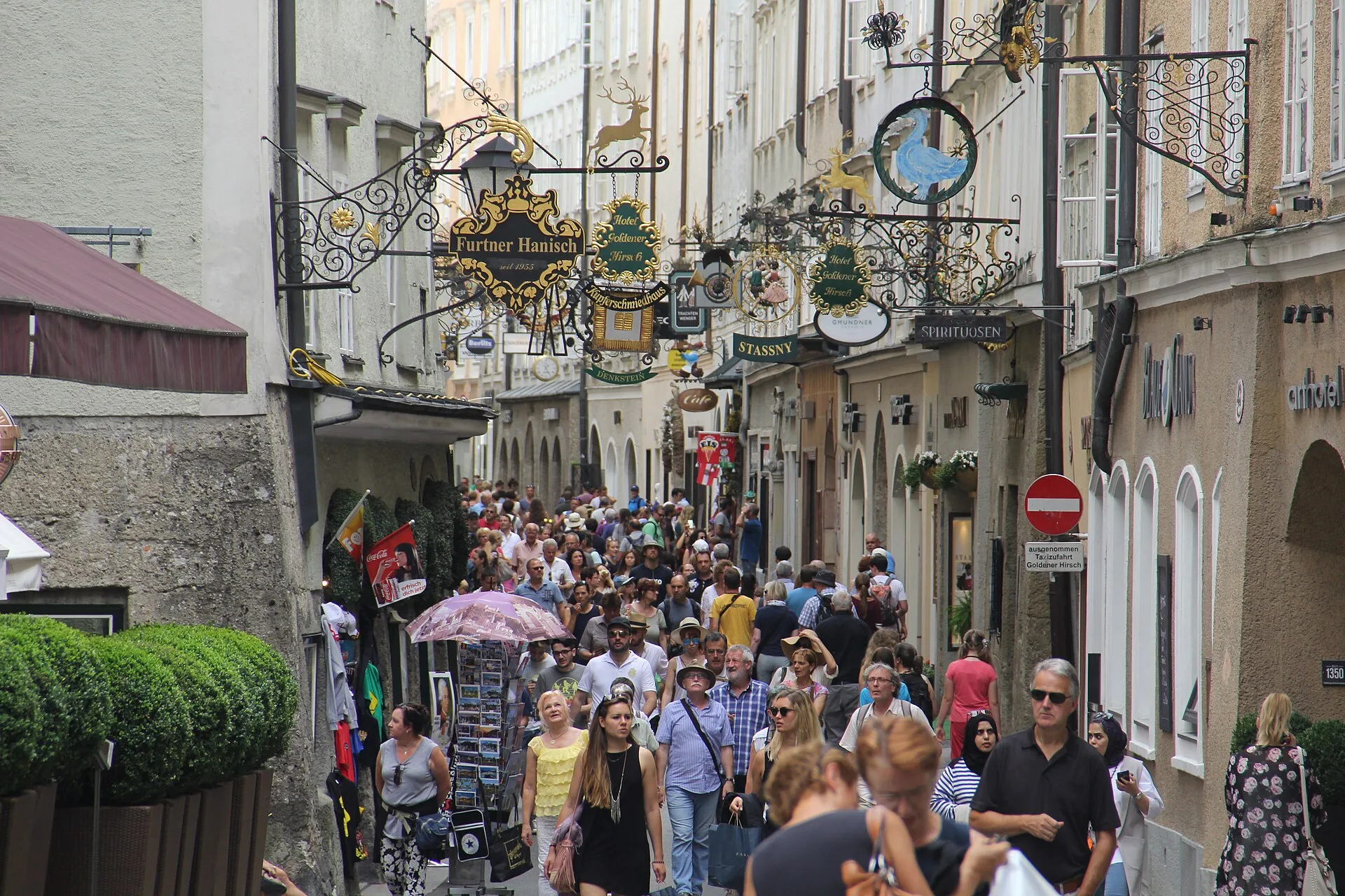 Jour 1 matin : la vieille ville et la rue de Mozart